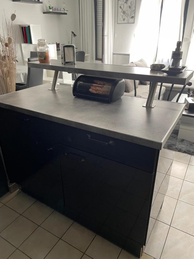 Appartement - Chic Et Cosy A 30 Minutes De Paris Et 25 Minutes De Disney Ozoir-la-Ferriere ภายนอก รูปภาพ